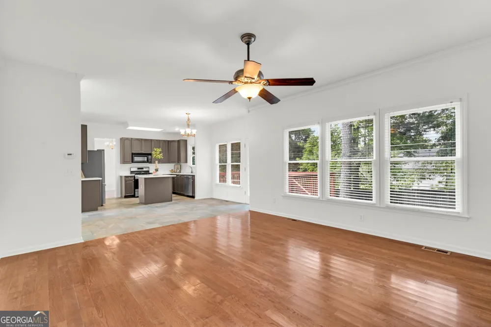 5422 Pepperbush CT Sugar Hill, GA 30518