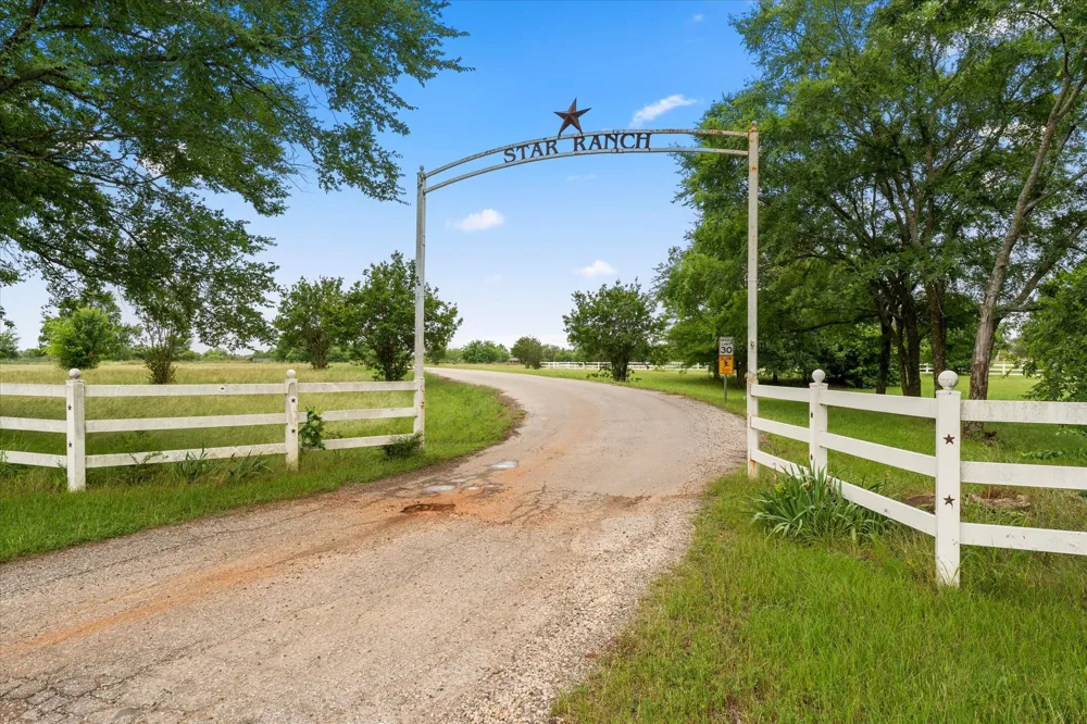 765 CR 1300 Yantis, TX 75497