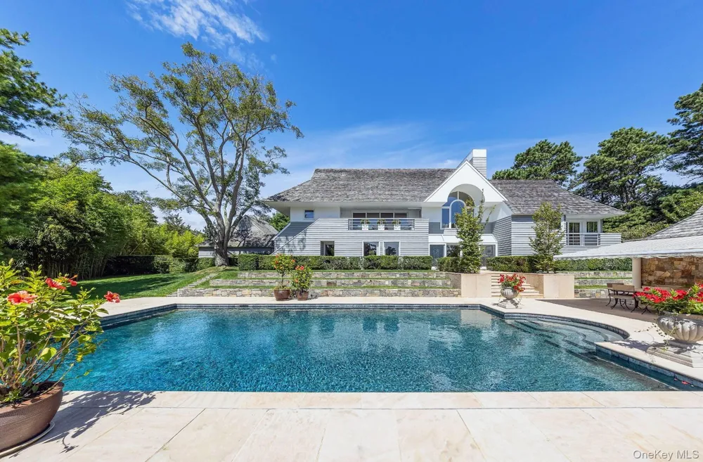 20 Hillside Road Southampton, NY 11968