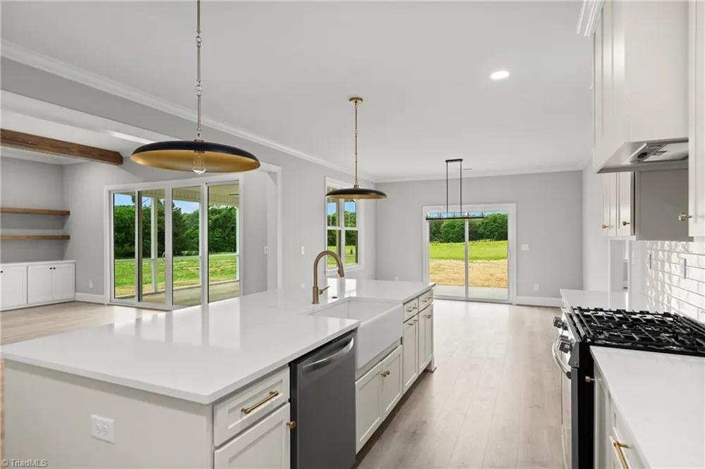 184 Armsworthy Road Advance, NC 27006
