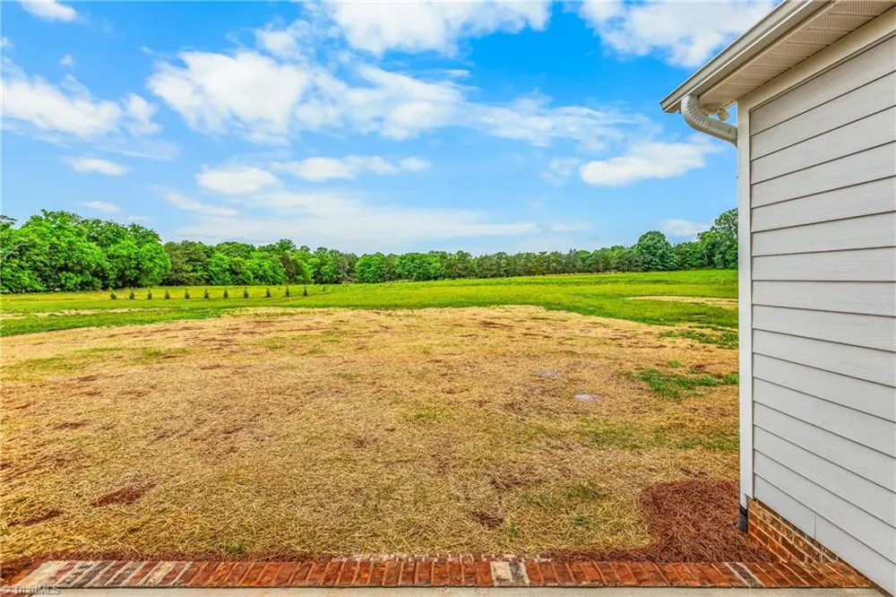 184 Armsworthy Road Advance, NC 27006