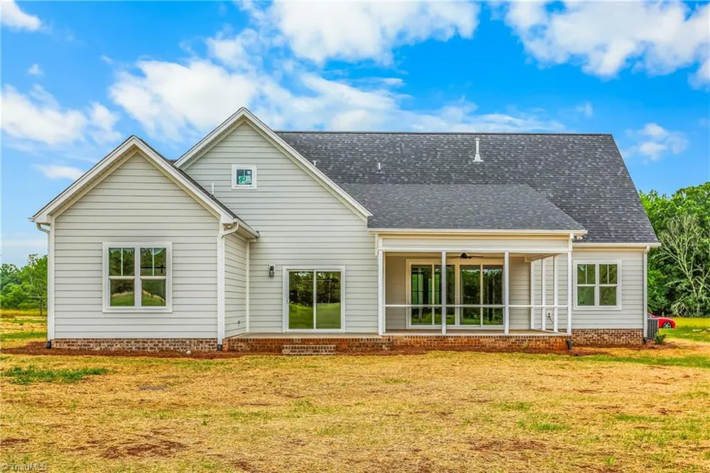 184 Armsworthy Road Advance, NC 27006