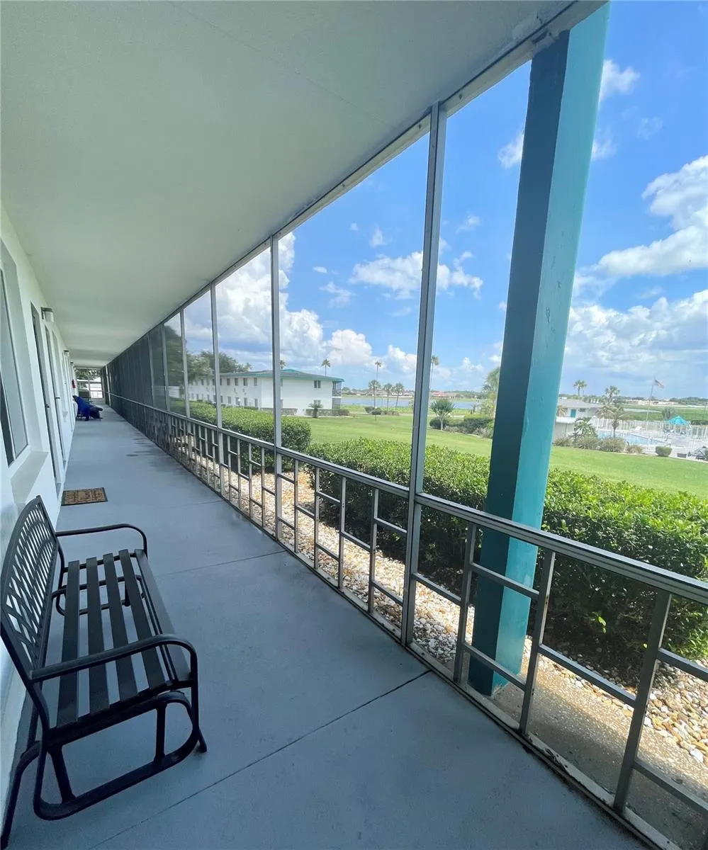 1600 W LAKE PARKER DRIVE #B4 Lakeland, FL 33805