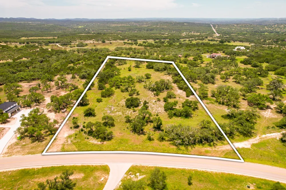 13 Legacy Hillls Drive Johnson City, TX 78636