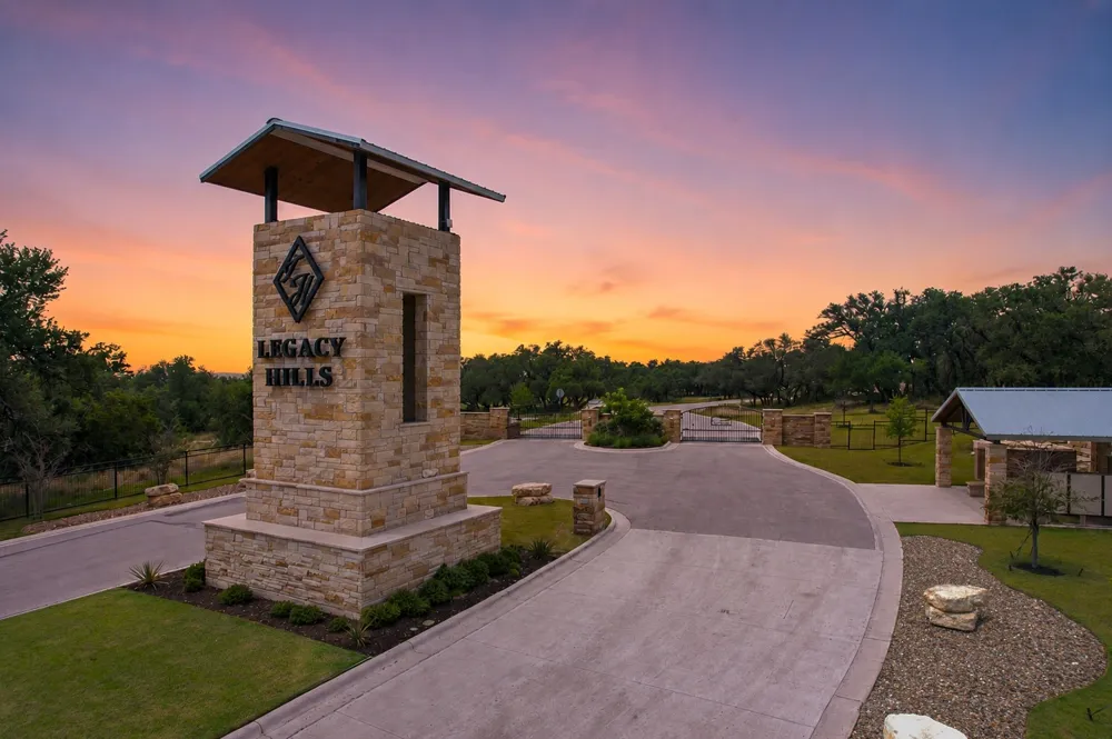 13 Legacy Hillls Drive Johnson City, TX 78636