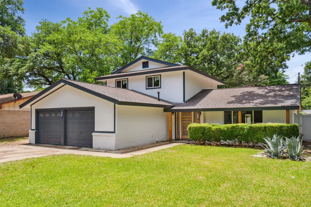 604 Buffalo Drive Arlington, TX 76013
