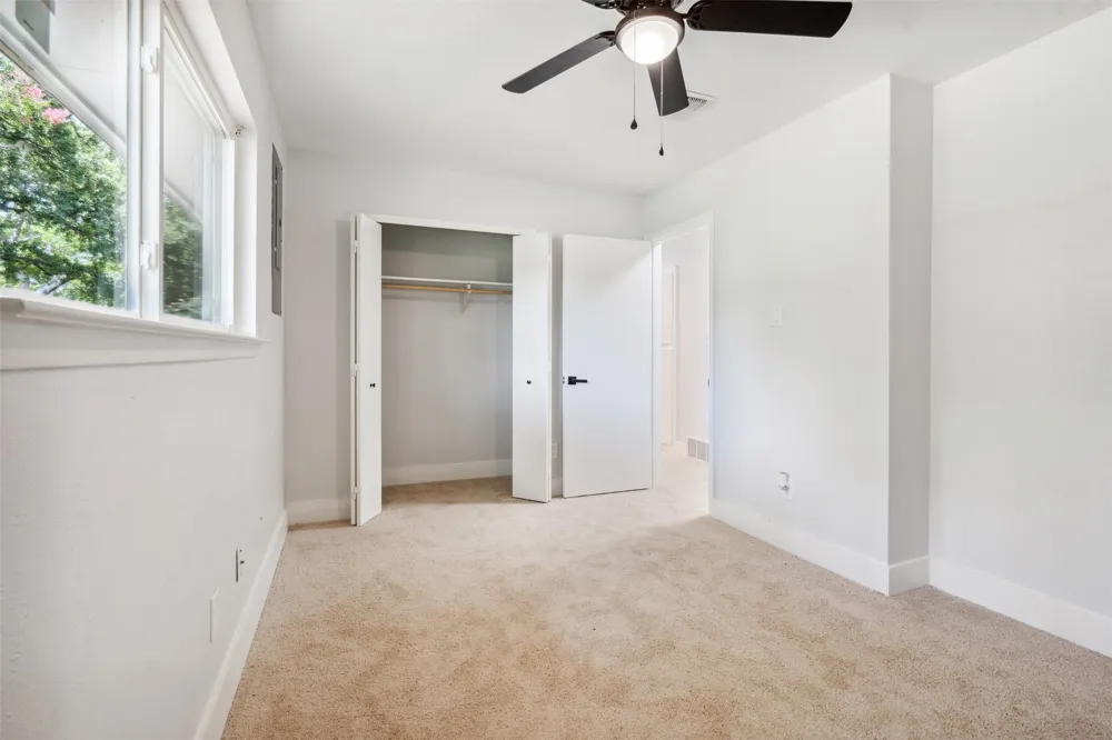 604 Buffalo Drive Arlington, TX 76013