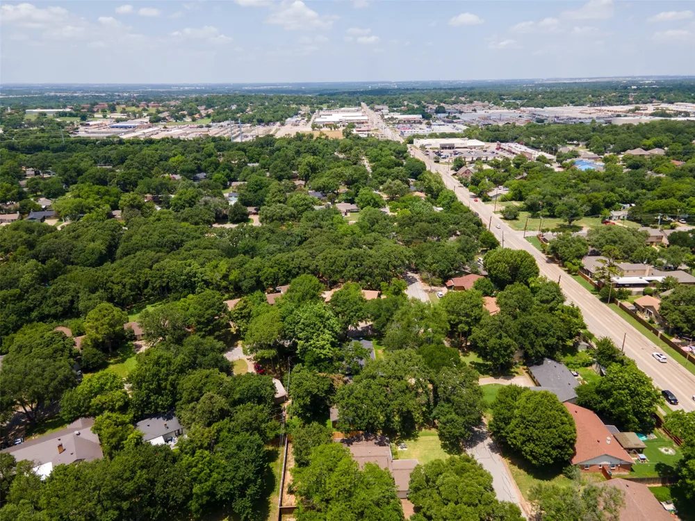 604 Buffalo Drive Arlington, TX 76013