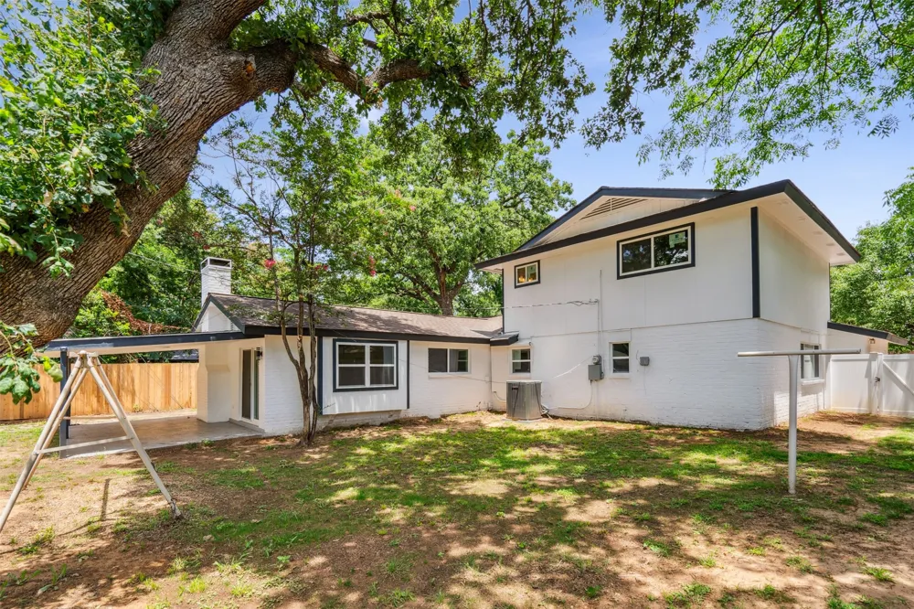 604 Buffalo Drive Arlington, TX 76013