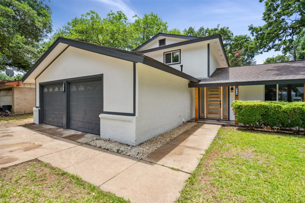 604 Buffalo Drive Arlington, TX 76013