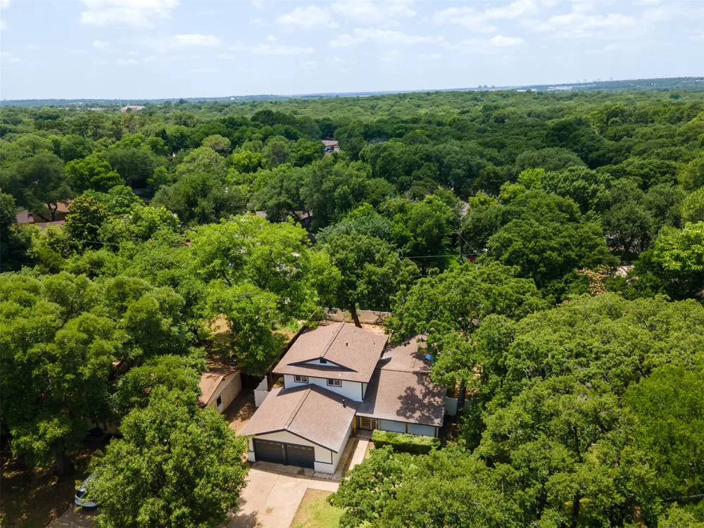 604 Buffalo Drive Arlington, TX 76013