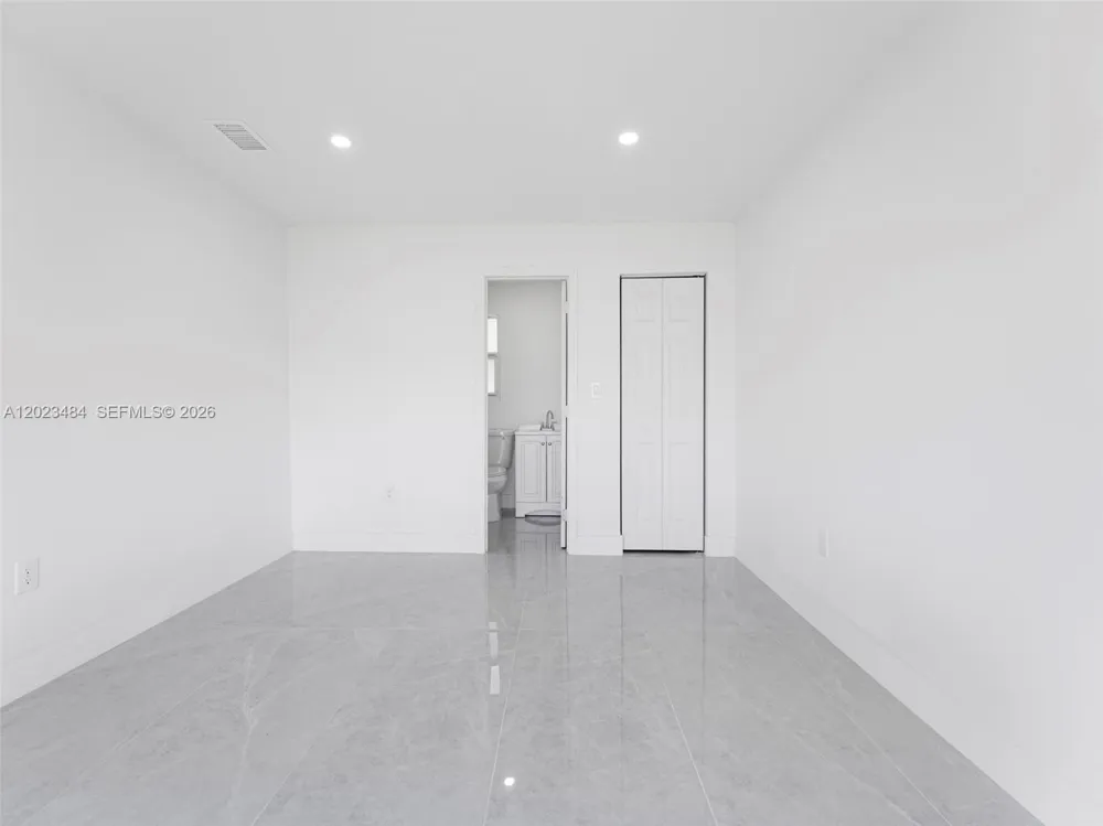 1961 Rutland St Opa-Locka, FL 33054