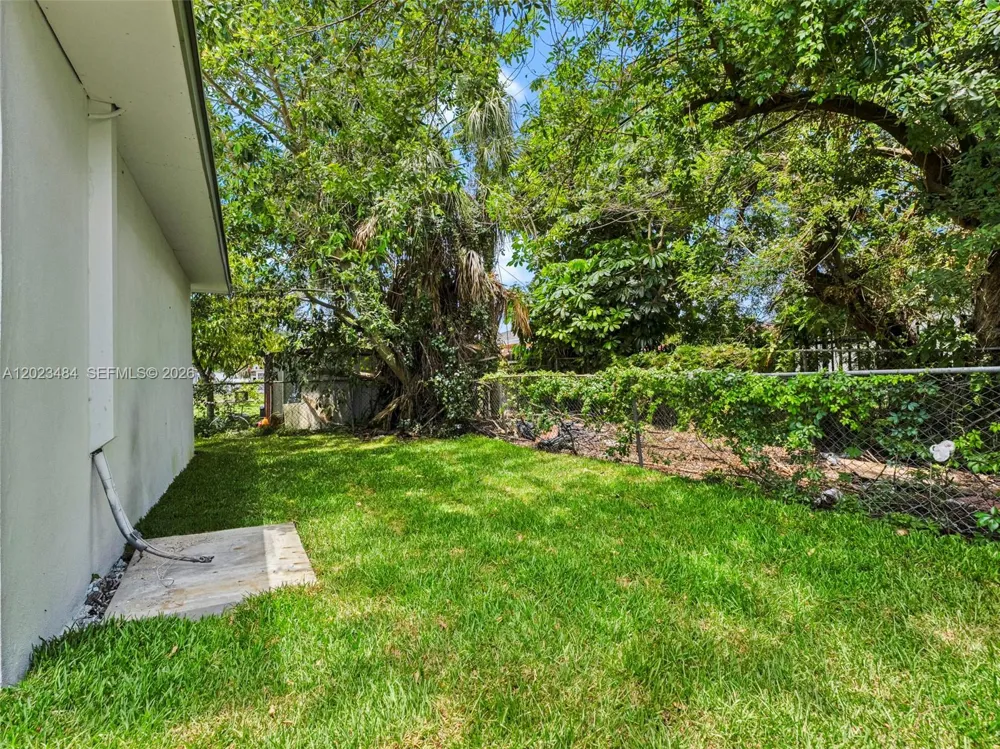 1961 Rutland St Opa-Locka, FL 33054