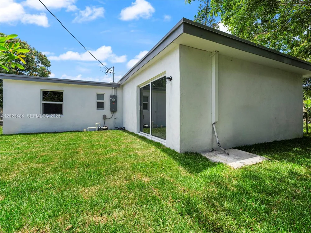 1961 Rutland St Opa-Locka, FL 33054