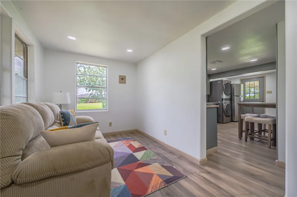 3154 County Road 406 Beeville, TX 78102