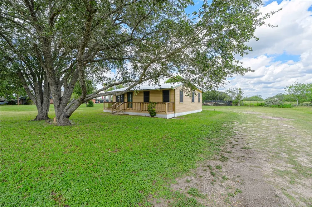 3154 County Road 406 Beeville, TX 78102