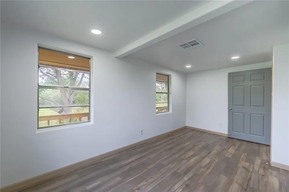 3154 County Road 406 Beeville, TX 78102