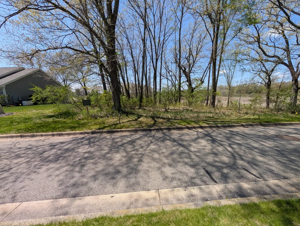 14102 Bridgeview Pointe Vicksburg, MI 49097