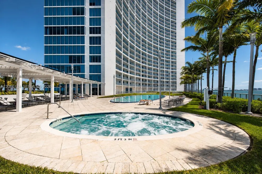 601 NE 36th St #1404 Miami, FL 33137