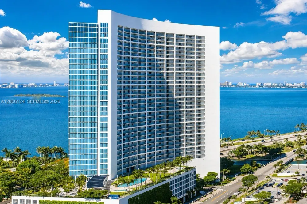 601 NE 36th St #1404 Miami, FL 33137