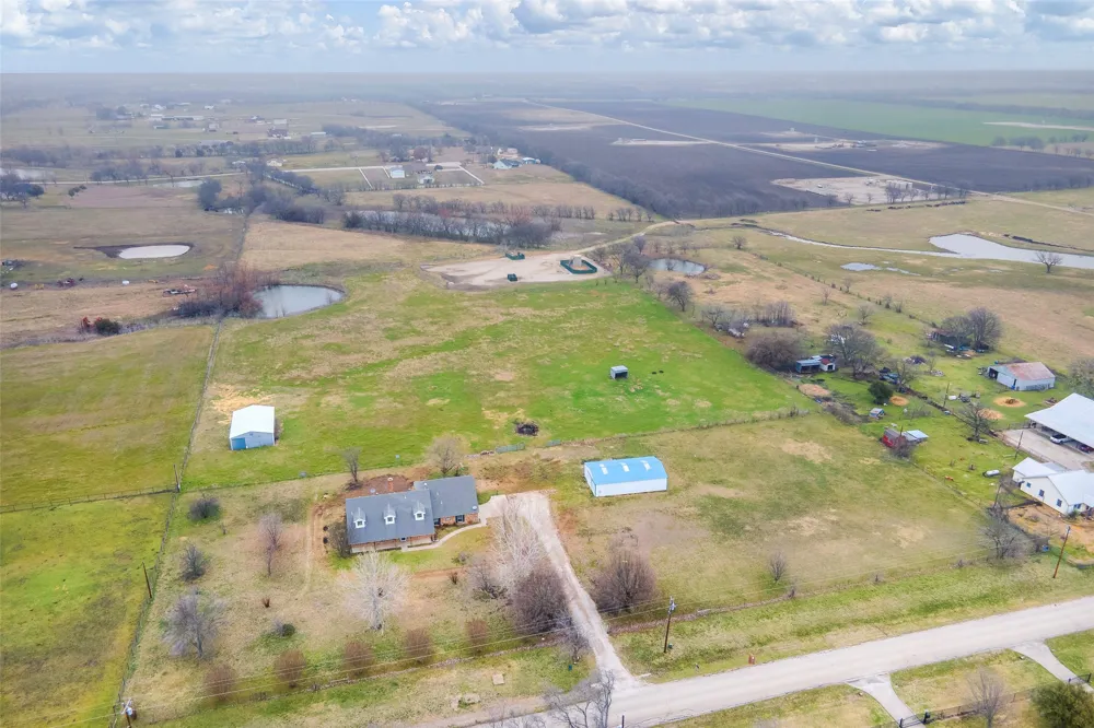 11278 Jackson Road Krum, TX 76249