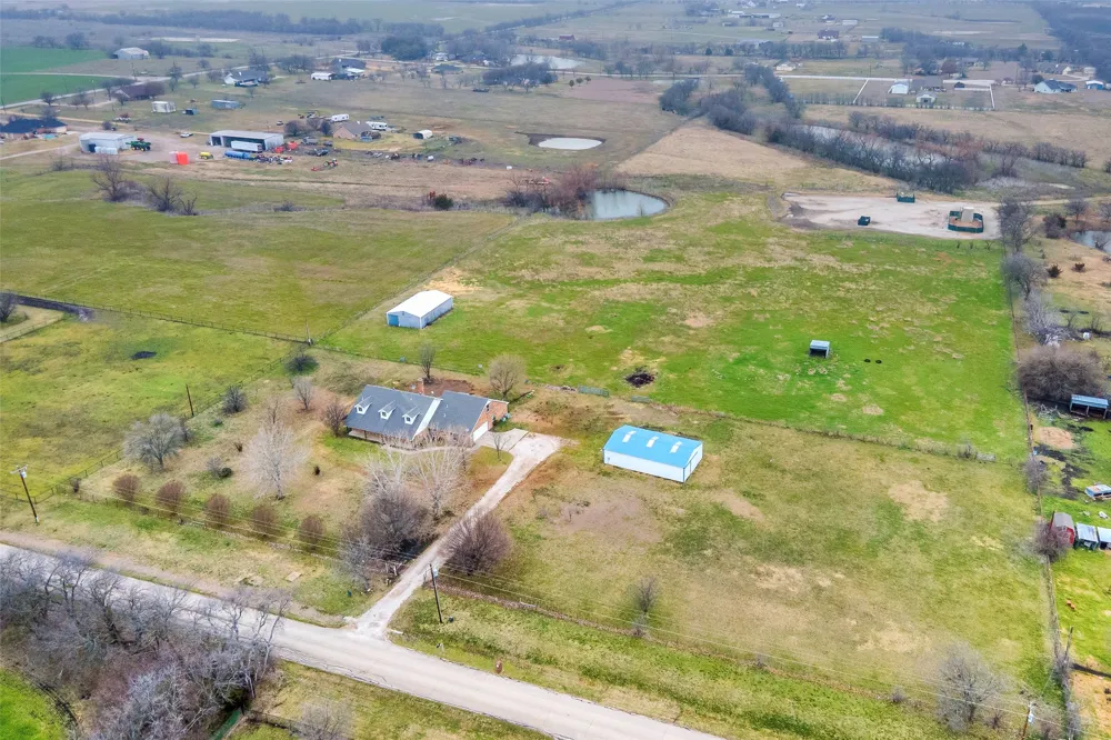 11278 Jackson Road Krum, TX 76249