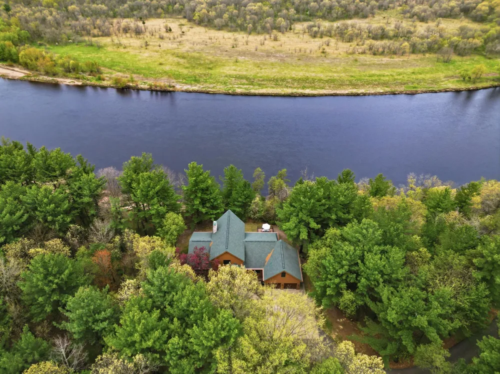E8200 260th Avenue Elk Mound, WI 54739