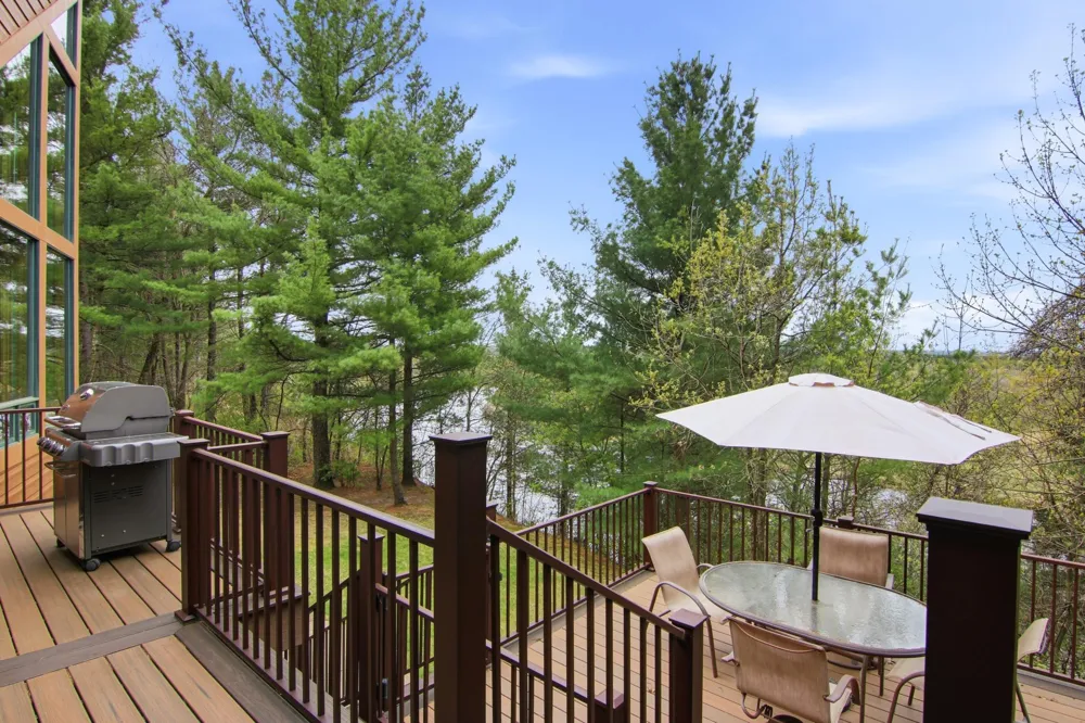 E8200 260th Avenue Elk Mound, WI 54739