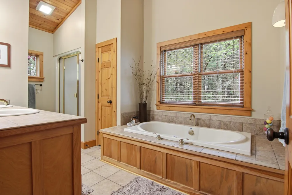 E8200 260th Avenue Elk Mound, WI 54739