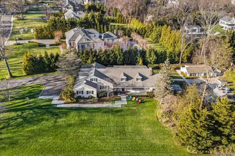 100 Elderfields Road