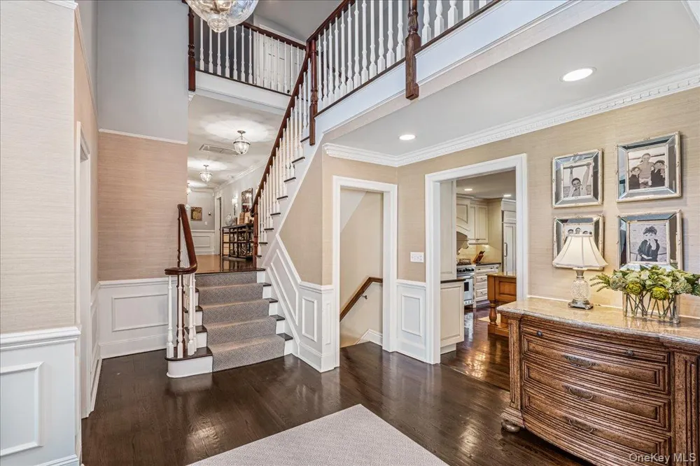 100 Elderfields Road Manhasset, NY 11030
