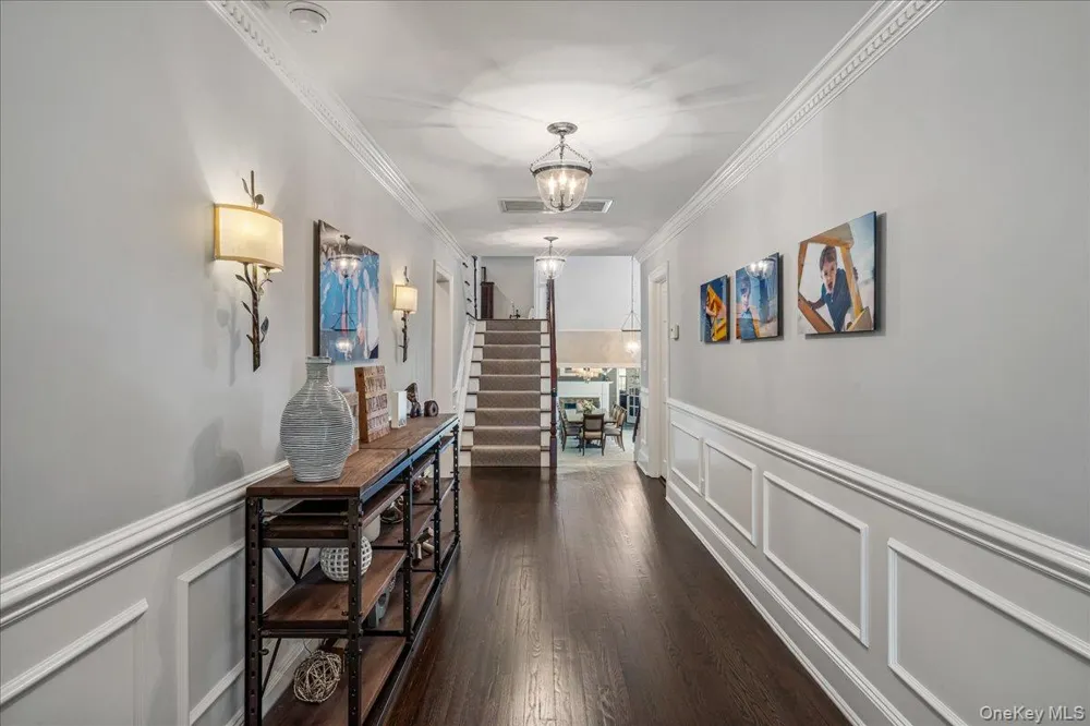 100 Elderfields Road Manhasset, NY 11030