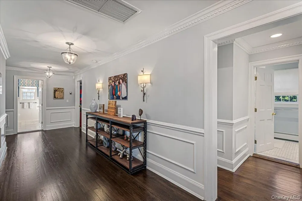 100 Elderfields Road Manhasset, NY 11030