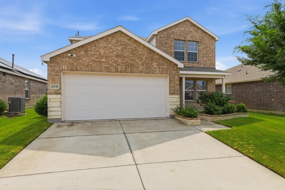 16036 Crews Avenue Haslet, TX 76052