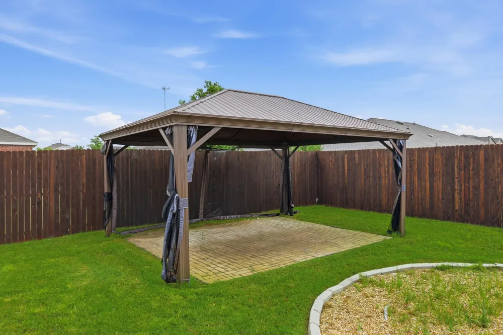 16036 Crews Avenue Haslet, TX 76052
