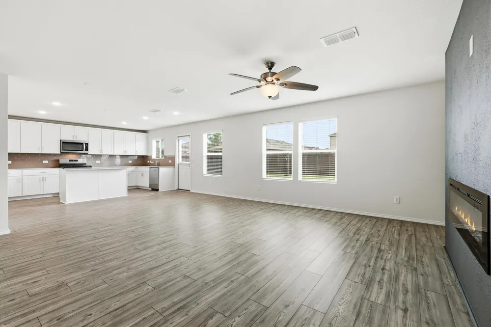 16036 Crews Avenue Haslet, TX 76052