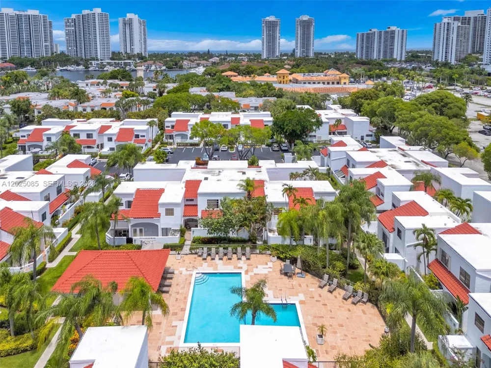 20908 Leeward Ct #231-3 Aventura, FL 33180