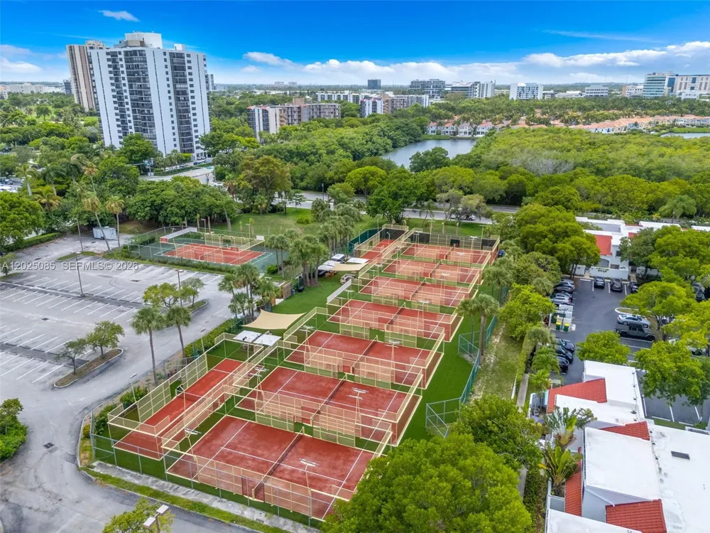 20908 Leeward Ct #231-3 Aventura, FL 33180