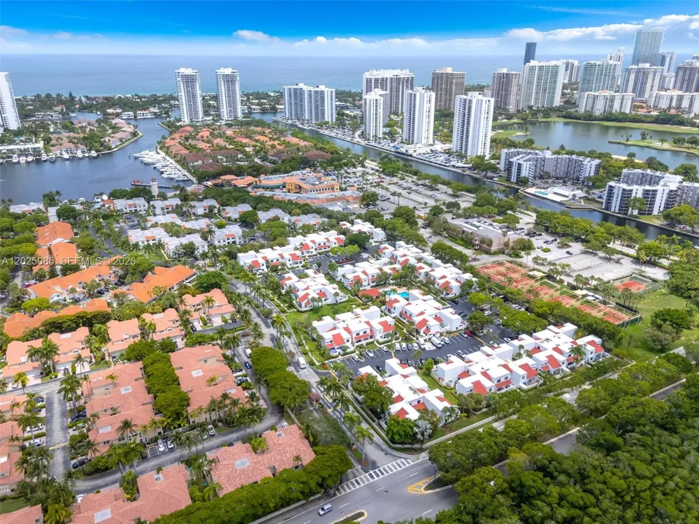 20908 Leeward Ct #231-3 Aventura, FL 33180