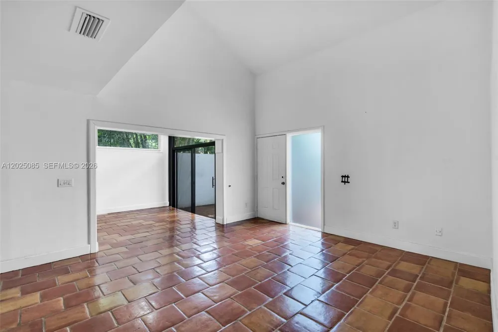 20908 Leeward Ct #231-3 Aventura, FL 33180