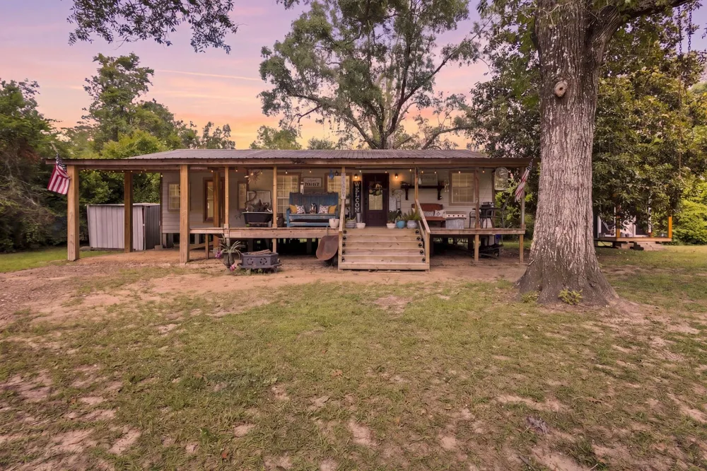 505 County Road 4101 Call, TX 75933