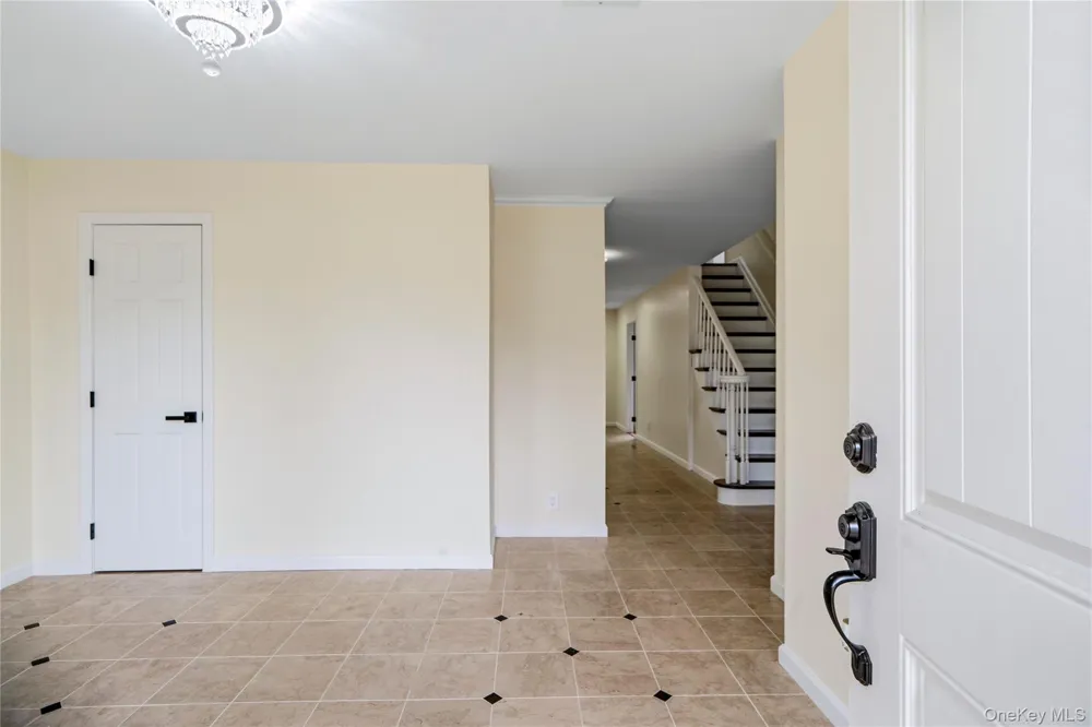 244 Water Lane S Wantagh, NY 11793