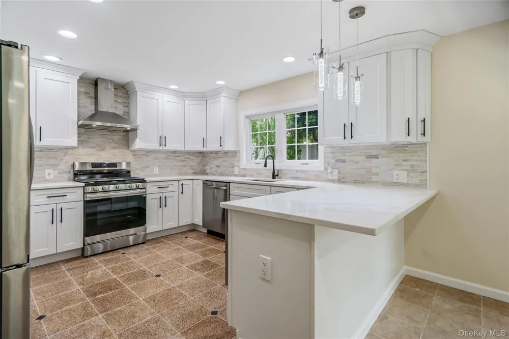 244 Water Lane S Wantagh, NY 11793