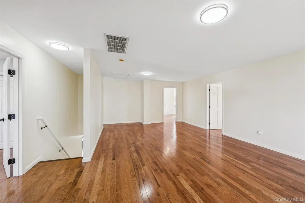 244 Water Lane S Wantagh, NY 11793