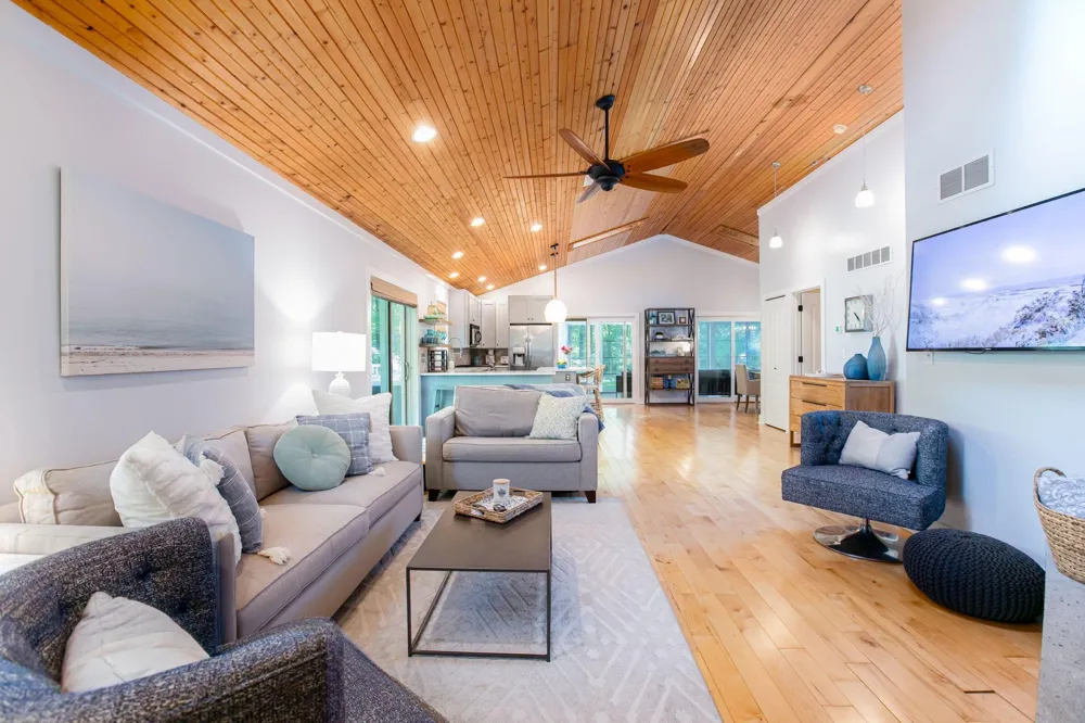 6010 Migiel Lane Sawyer, MI 49125