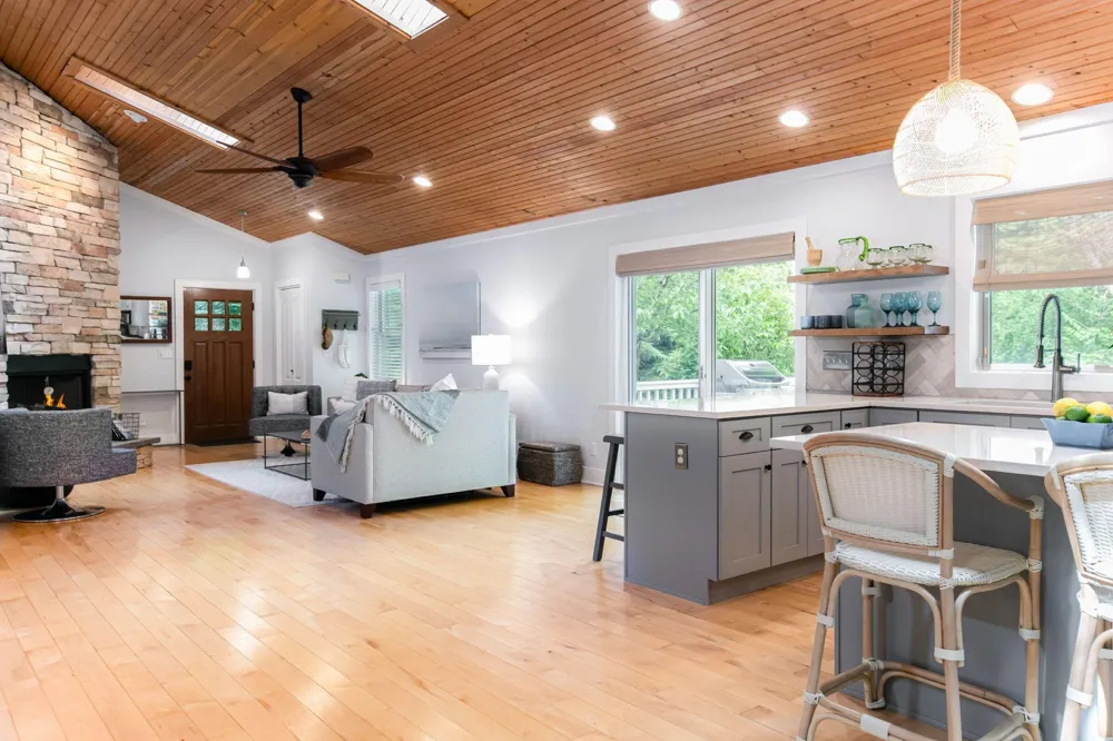 6010 Migiel Lane Sawyer, MI 49125