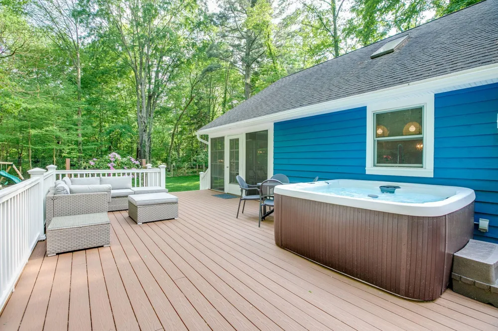 6010 Migiel Lane Sawyer, MI 49125