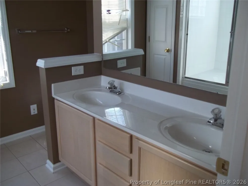 5619 Walking Trail Hope Mills, NC 28079