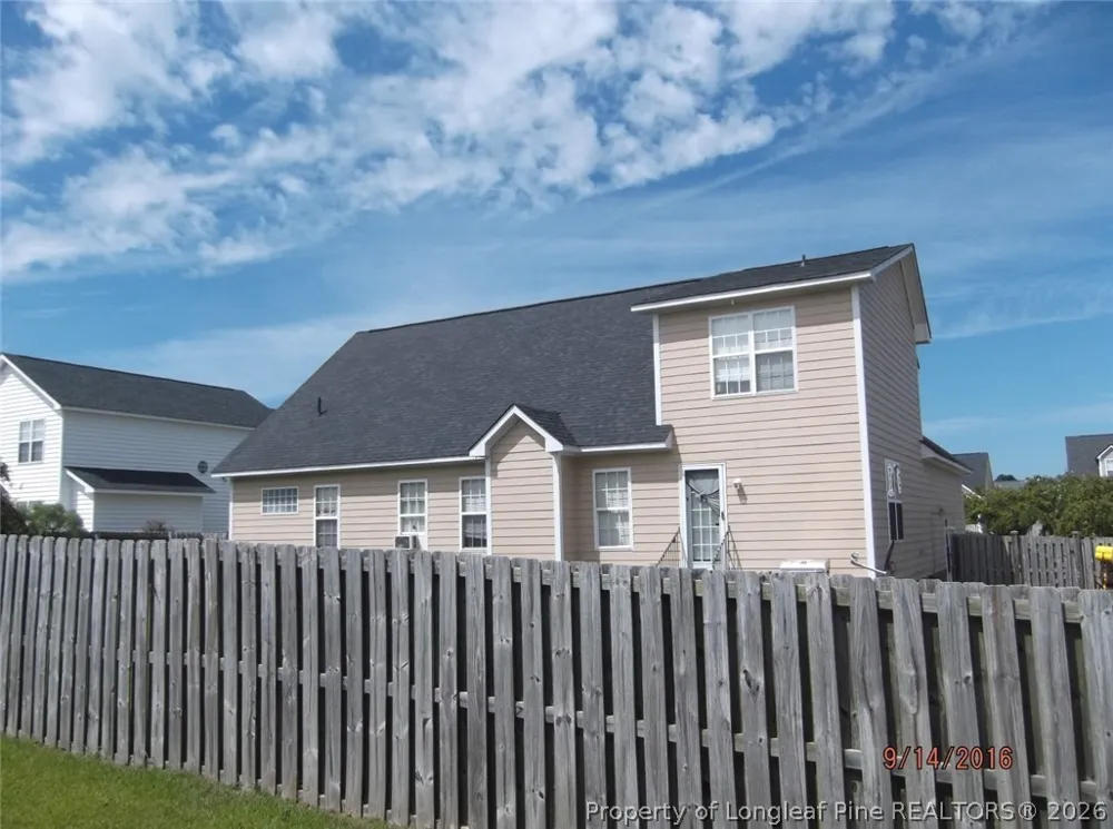 5619 Walking Trail Hope Mills, NC 28079