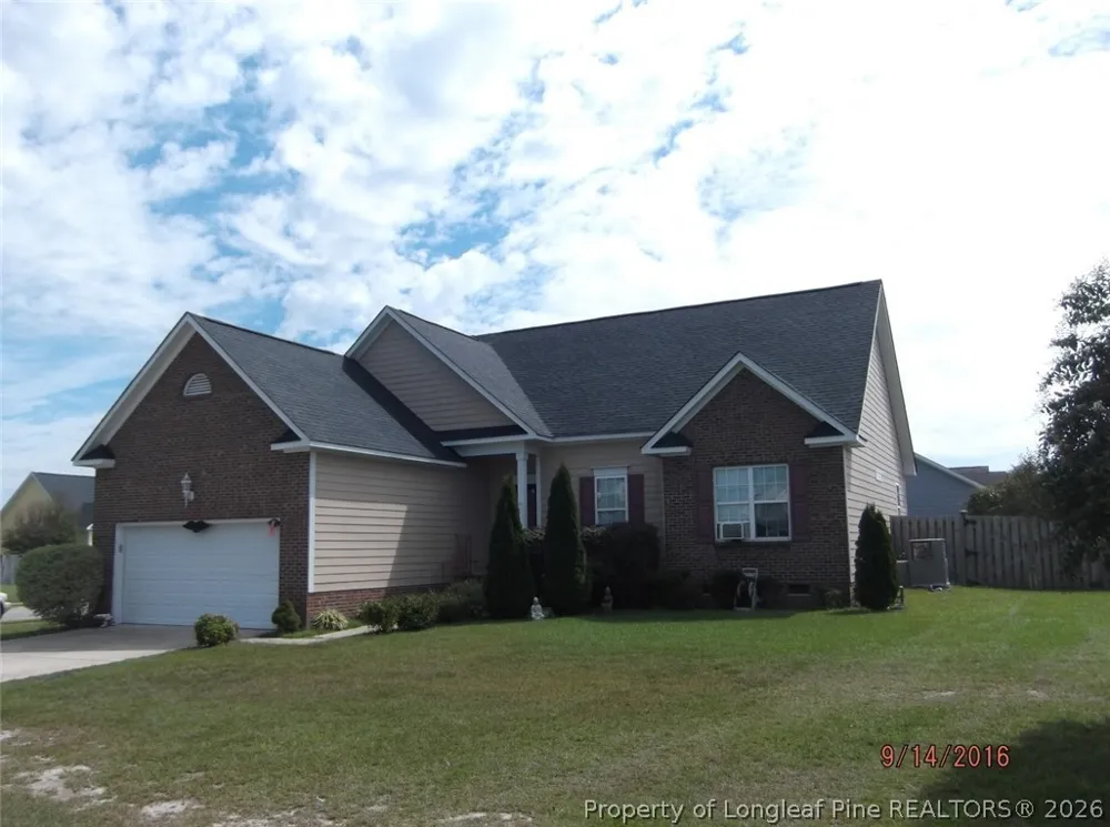 5619 Walking Trail Hope Mills, NC 28079